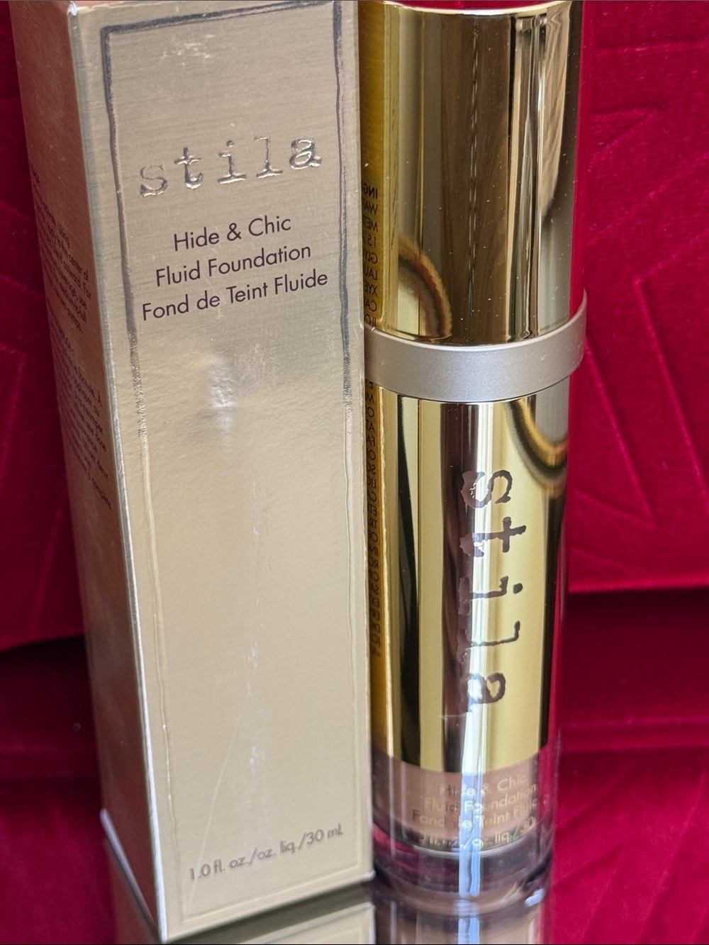 Stila Hide and Chic Fluid Foundation Tan Deep 1